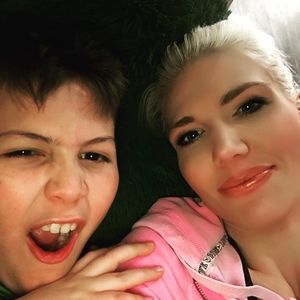 Meet your Posher, Pamela